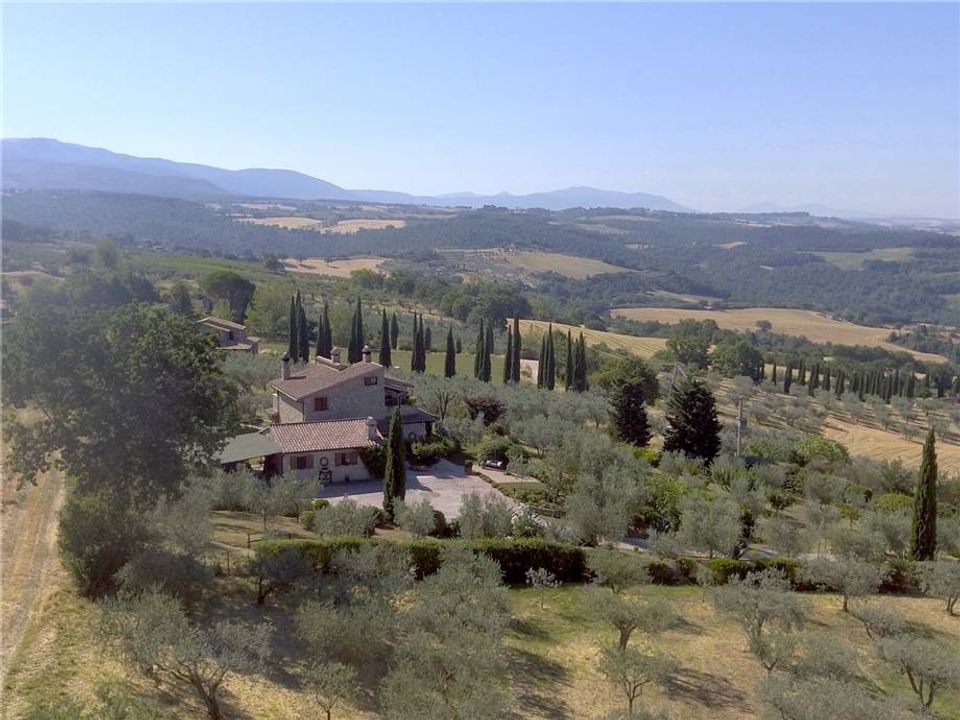 Landhuis in Todi, Perugia - foto 1