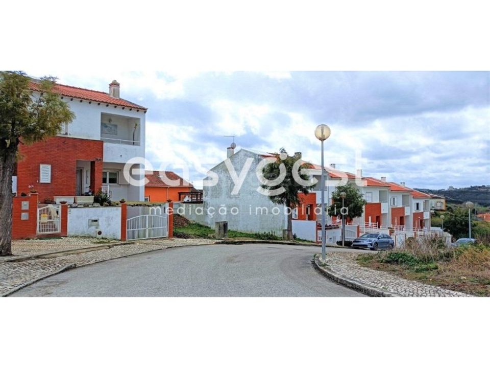 Helårsgrund i Lourinha, Lisbon - foto 1