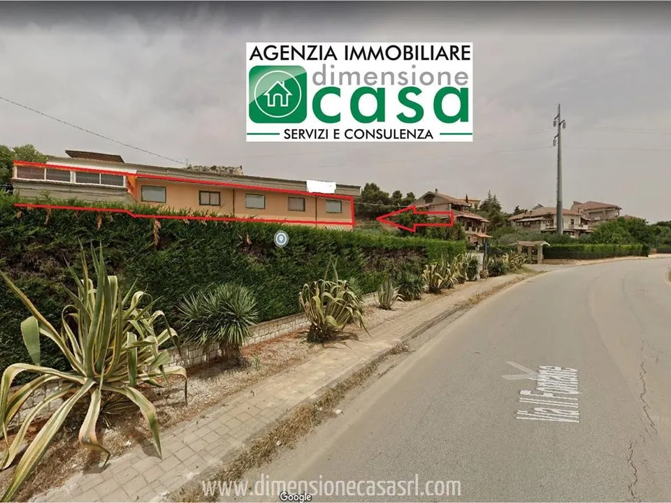Erhvervsejendom i Caltanissetta, Caltanissetta - foto 1