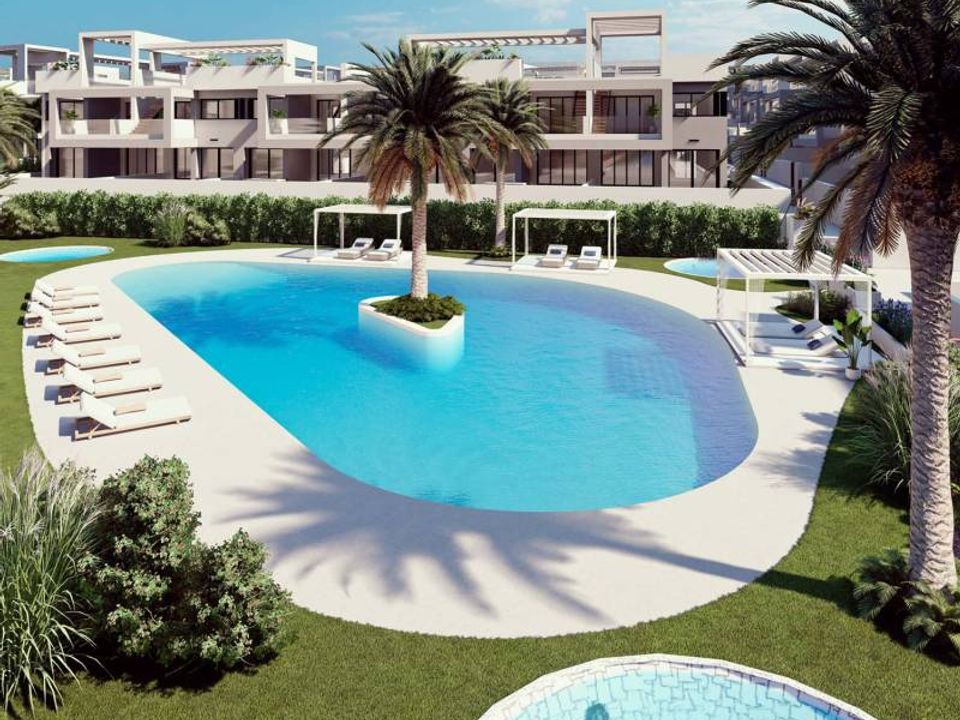 Lejlighed i Torrevieja, Alicante - foto 2
