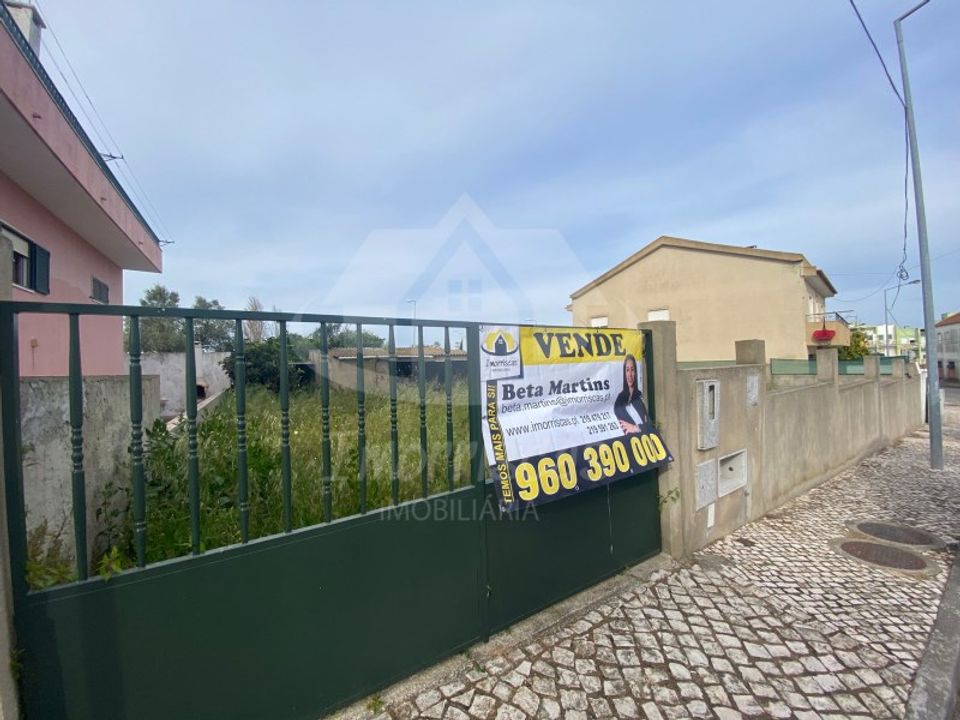 Helårsgrund i Camarate, Lisbon - foto 4
