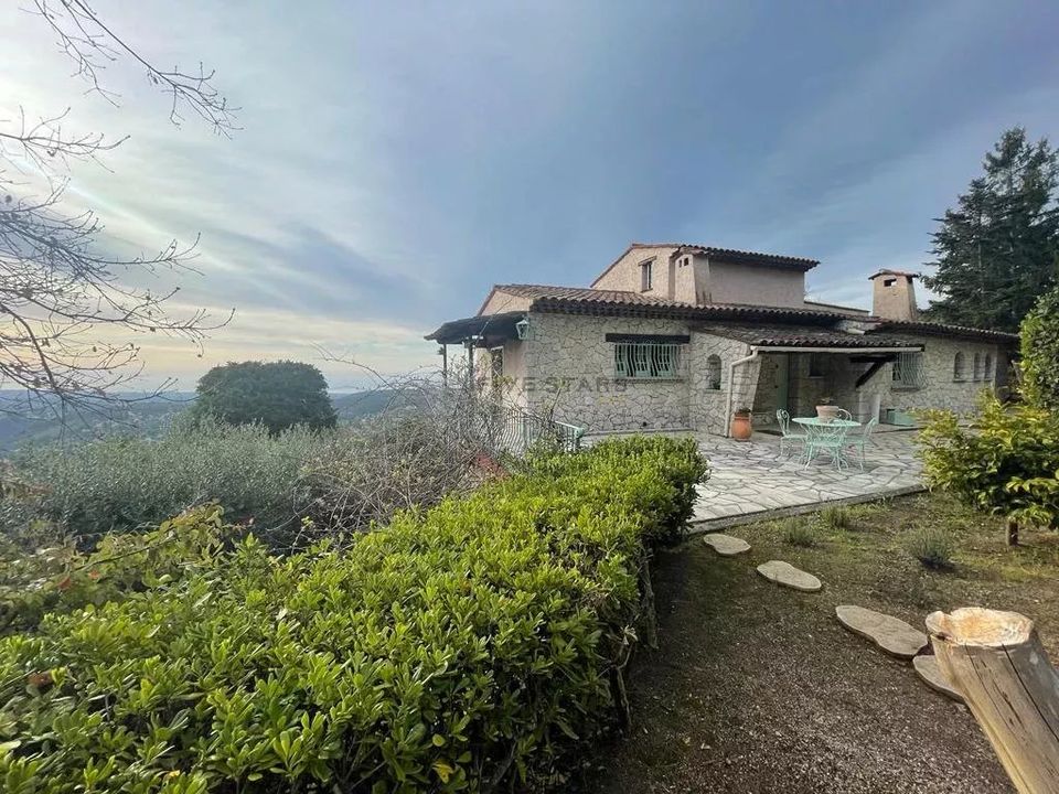 Villa i Tourrettes-sur-Loup, Alpes-Maritimes - foto 1