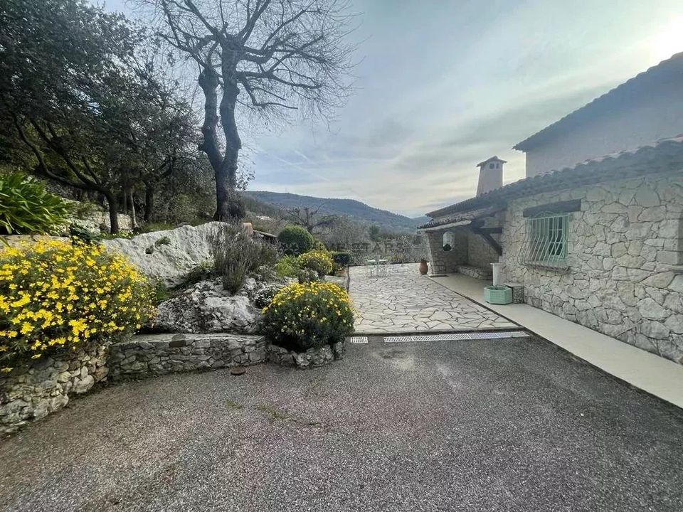 Villa i Tourrettes-sur-Loup, Alpes-Maritimes - foto 2