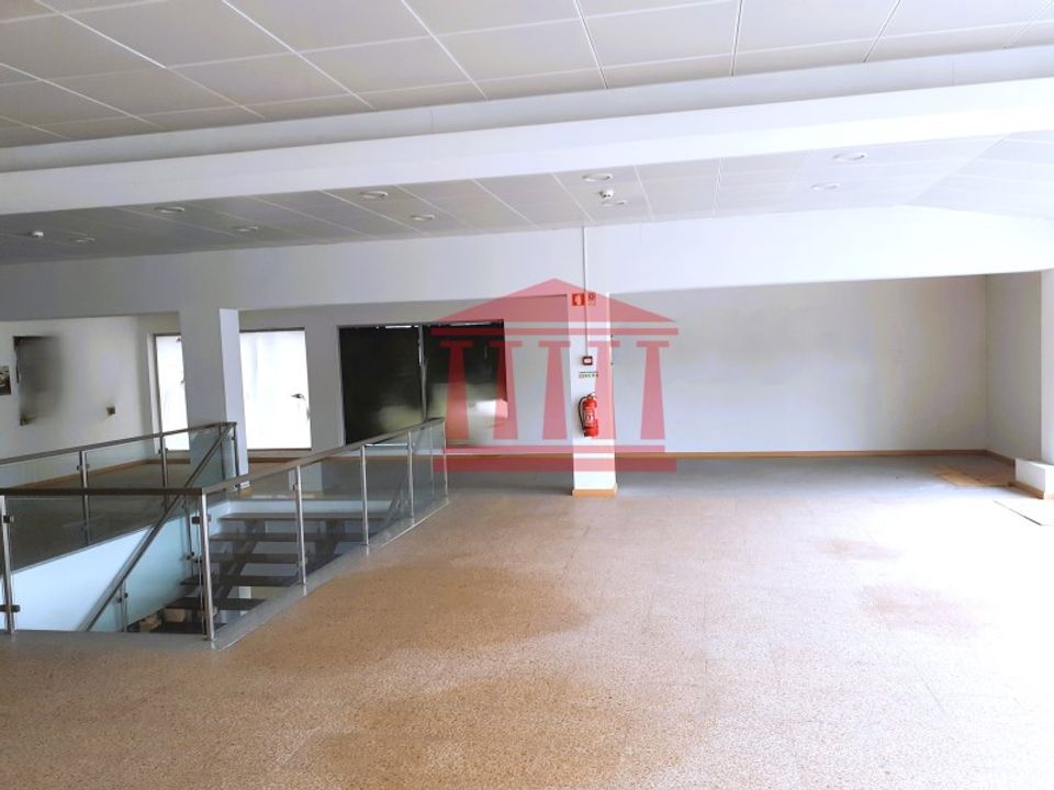 L'establiment comercial a Barcelos, Braga - foto 1