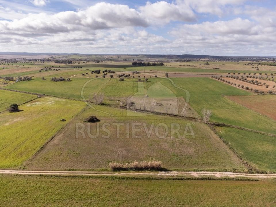 Helårsgrund i Evora, Evora - foto 1