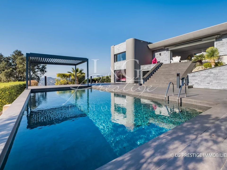 Villa i Mandelieu-la-Napoule, Alpes-Maritimes - foto 1