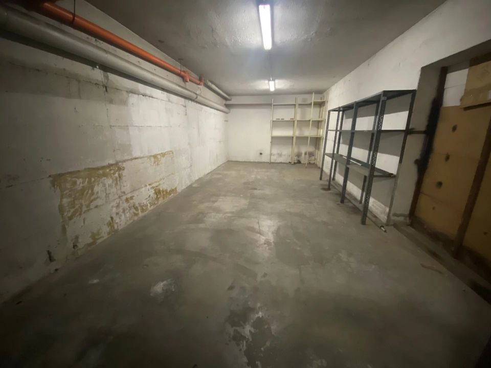 Garage i Como, Como - foto 3