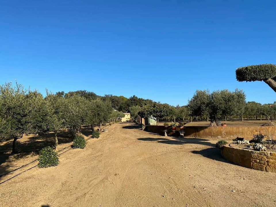 Helårsgrund i Mont-Ras, Gerona - foto 1