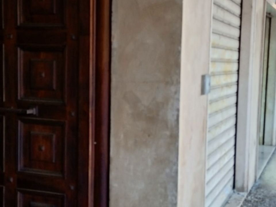 L'establiment comercial a Carpi, Modena - foto 2