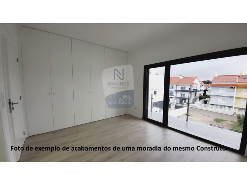 Byhus i Corroios, Setubal - foto 1