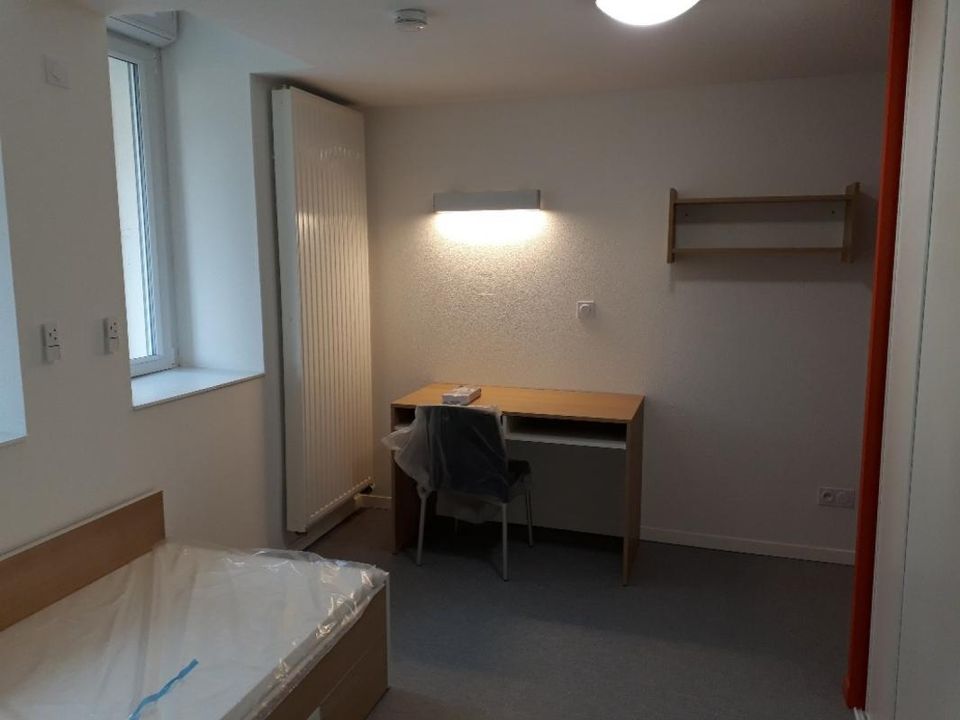 Apartment in Oyonnax, Ain - photo 3