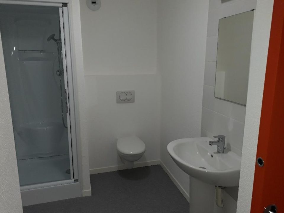 Apartment in Oyonnax, Ain - photo 4