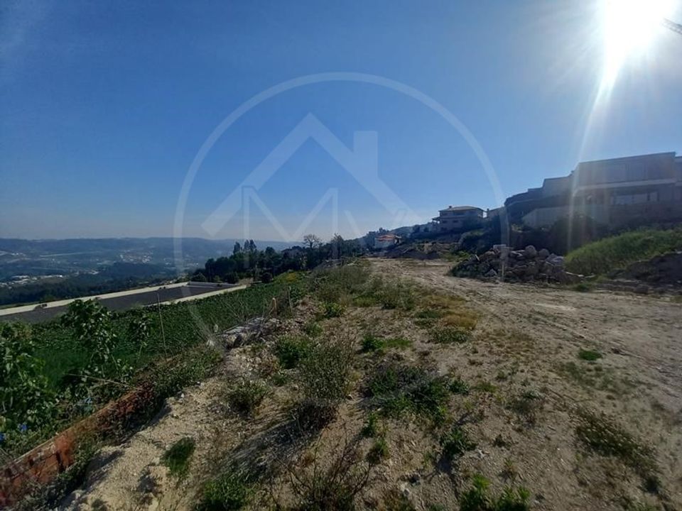 Helårsgrund i Guimaraes, Braga - foto 2