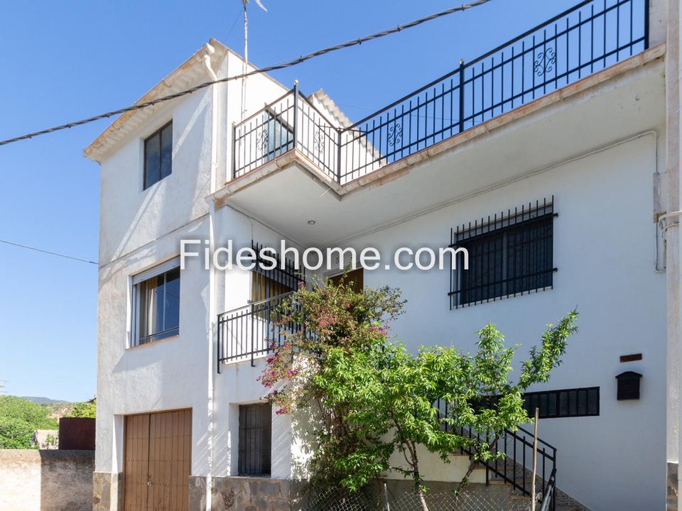 Landsbyhus i Albunuelas, Granada - foto 1
