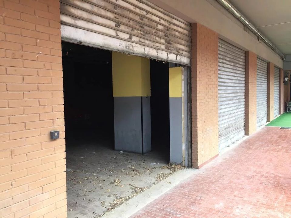 L'establiment comercial a Perugia, Perugia - foto 2