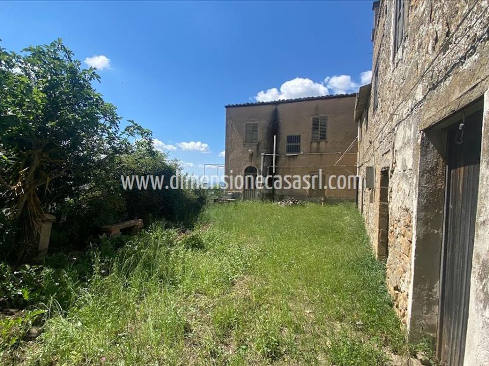 Helårsgrund i Caltanissetta, Caltanissetta - foto 3