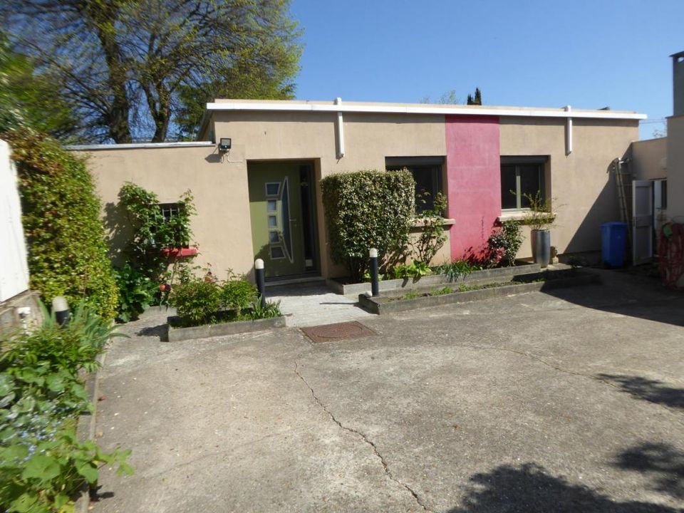 Villa i Rosny-sous-Bois, Seine-Saint-Denis - foto 1