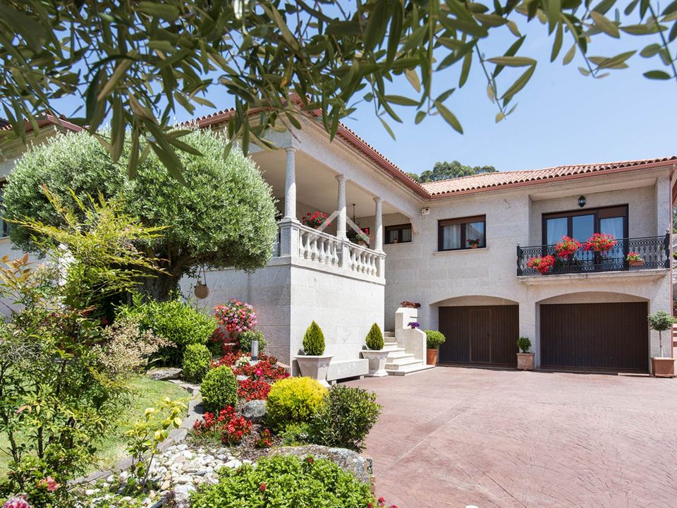 Villa i Gondomar, Pontevedra - bilde 1