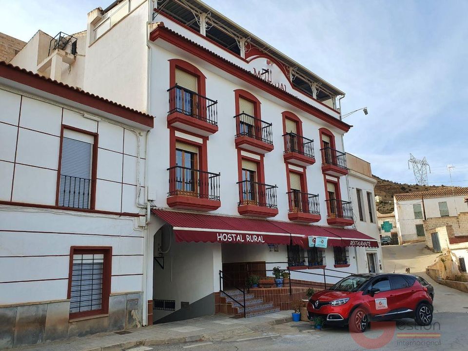 Erhvervsejendom i Cortes Y Graena, Granada - foto 1