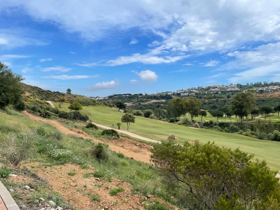 Helårsgrund i Mijas Costa, Malaga - foto 1