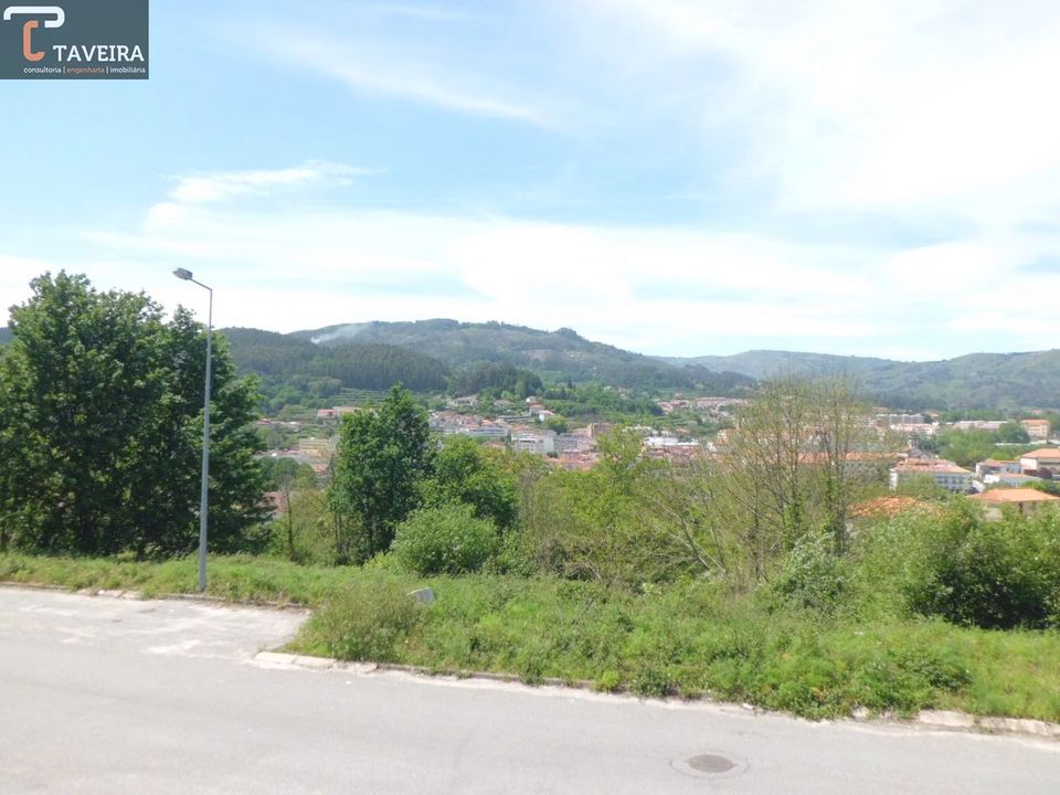 Helårsgrund i Arcos de Valdevez, Viana do Castelo - foto 1