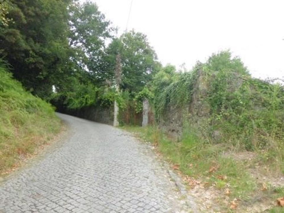 Helårsgrund i Arcos de Valdevez, Viana do Castelo - foto 1