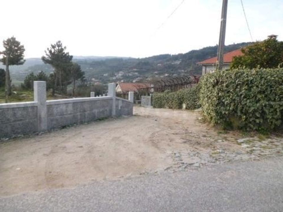 Helårsgrund i Arcos de Valdevez, Viana do Castelo - foto 1
