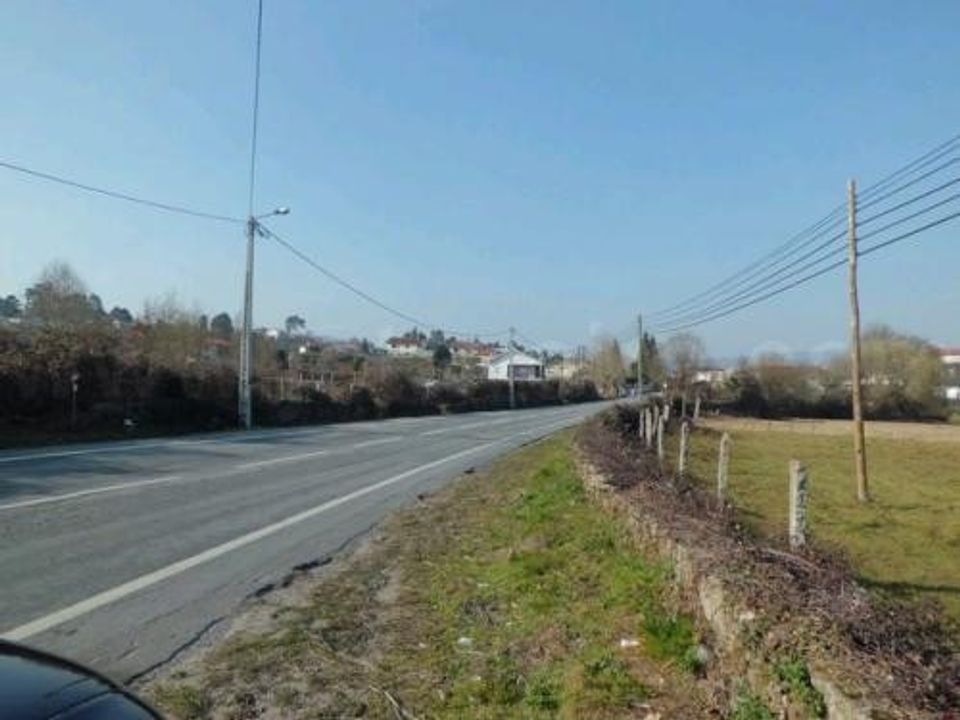 Helårsgrund i Arcos de Valdevez, Viana do Castelo - foto 1