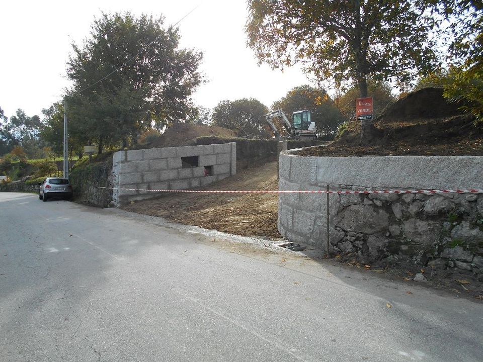 Helårsgrund i Arcos de Valdevez, Viana do Castelo - foto 2