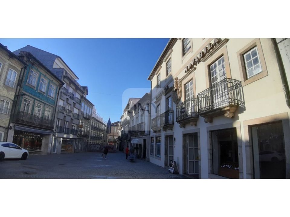 Erhvervsejendom i Vila Real, Vila Real - foto 4