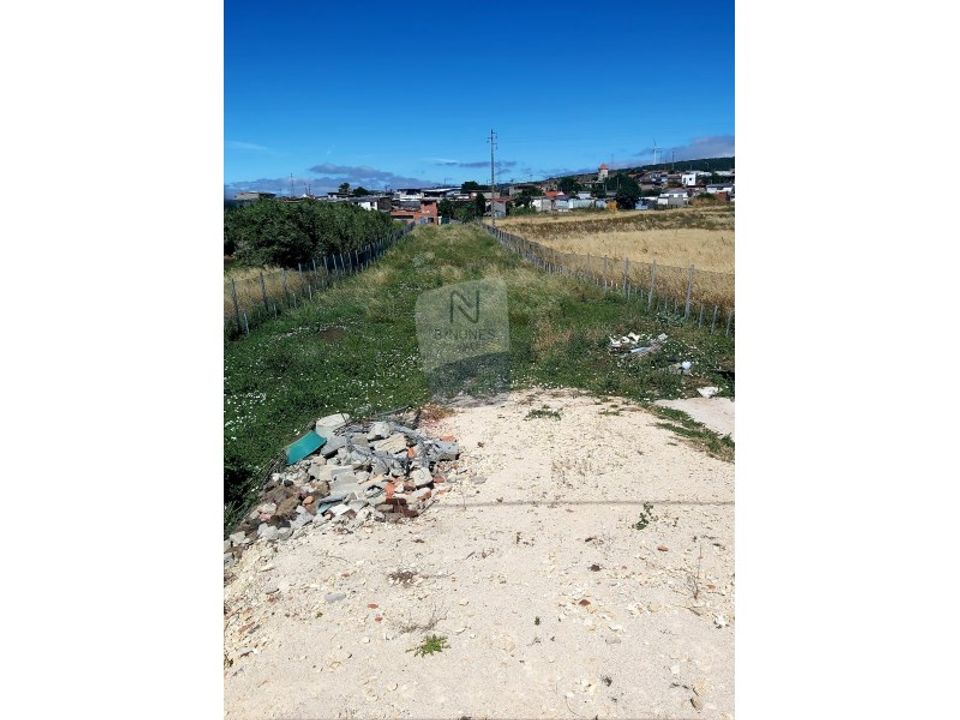 Helårsgrund i Santo Antao do Tojal, Lisbon - foto 1