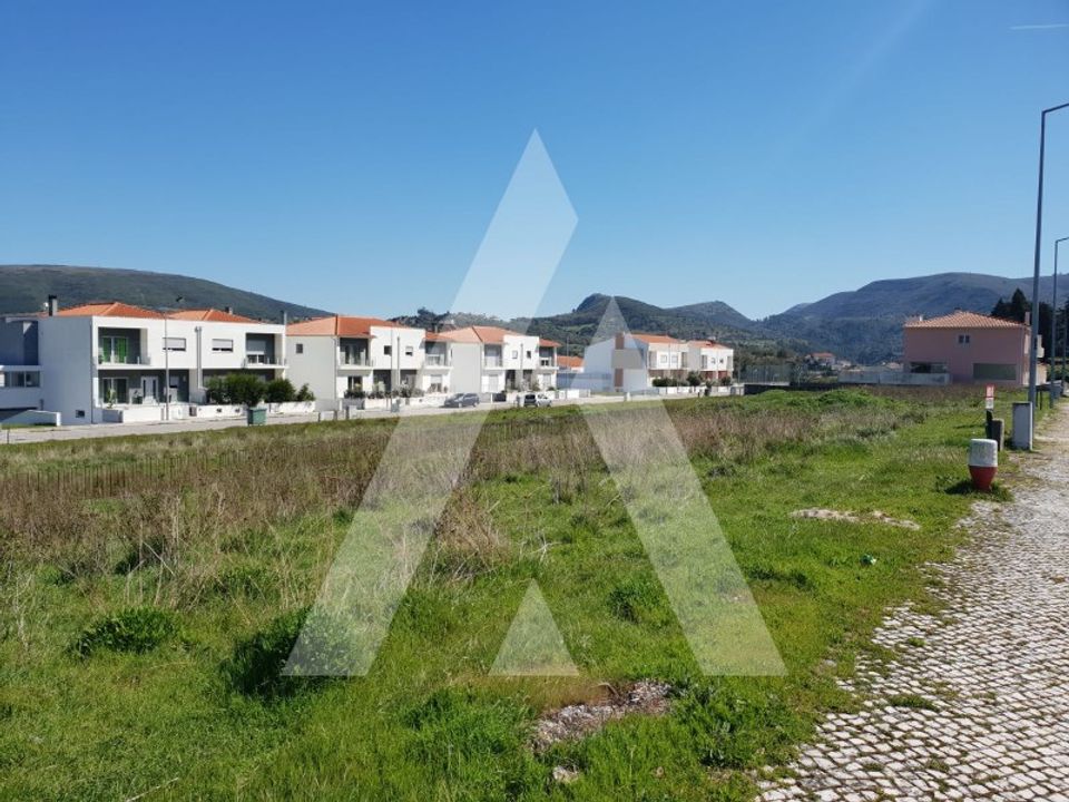 Helårsgrund i Porto de Mos, Leiria - foto 1
