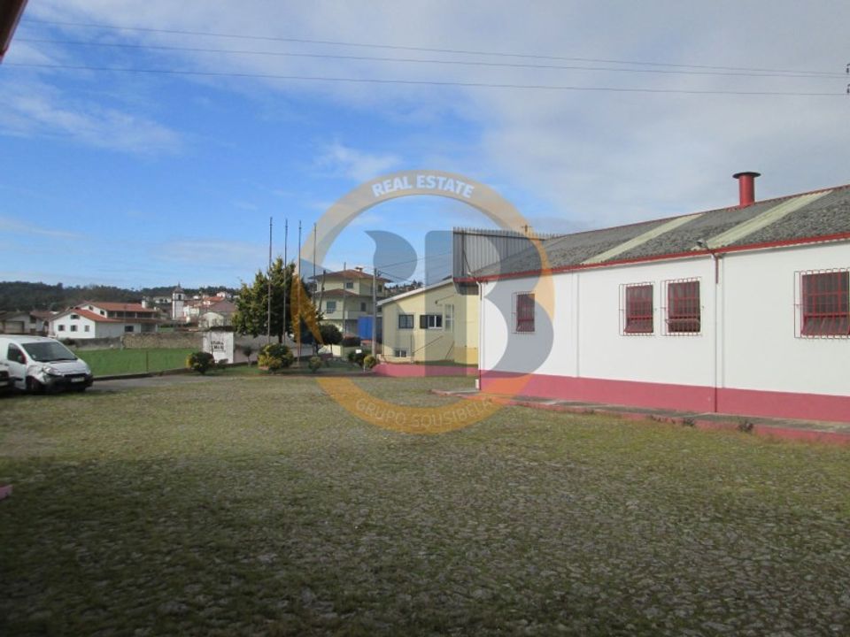 Erhvervsejendom i Oliveira de Azemeis, Aveiro - foto 5