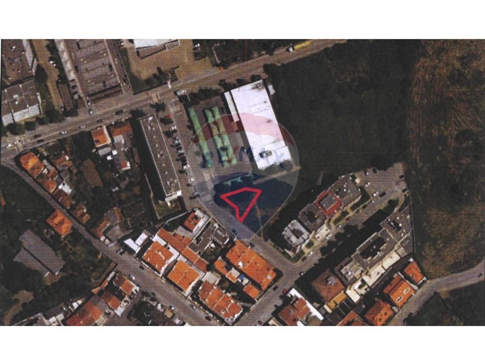 Helårsgrund i Maia, Porto - foto 1