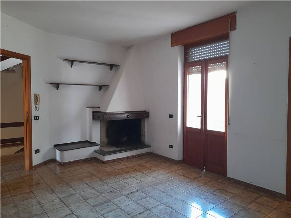 Lejlighed i Ghilarza, Oristano - foto 2