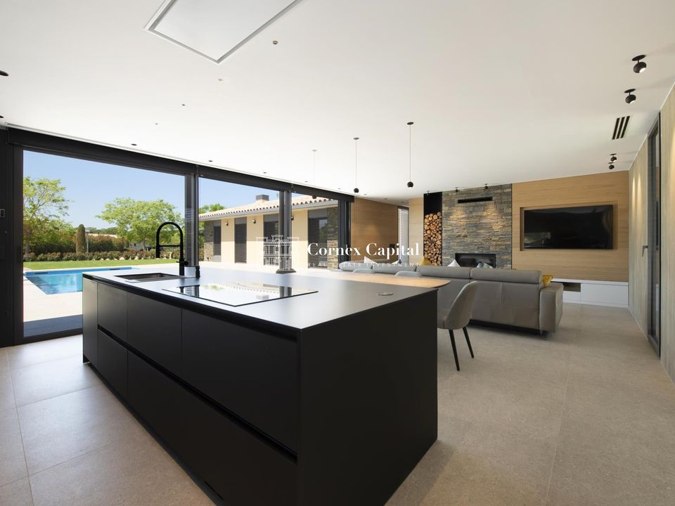 Villa i Navata, Gerona - bilde 2