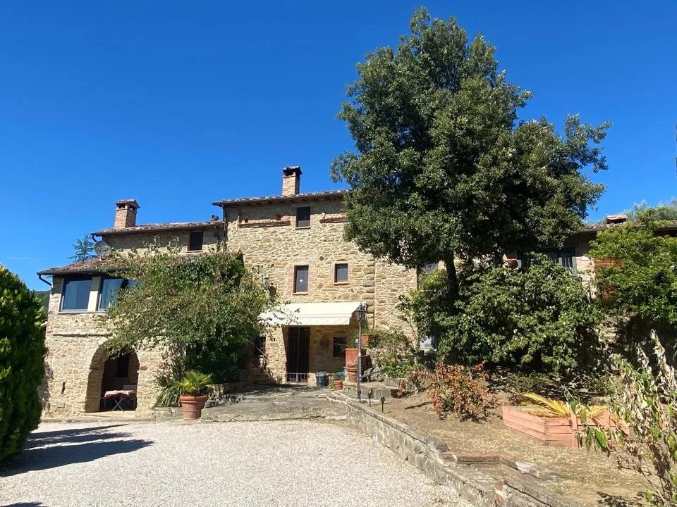 Casa de fazenda em Passignano Sul Trasimeno, Perugia - foto 1