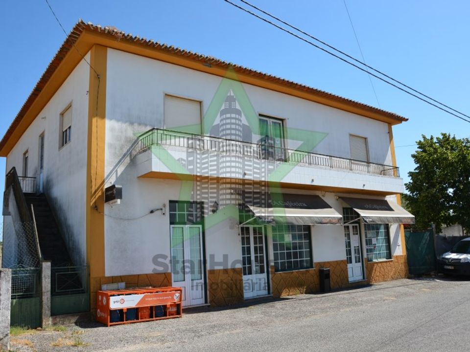 Erhvervsejendom i Asseiceira, Santarem - foto 1
