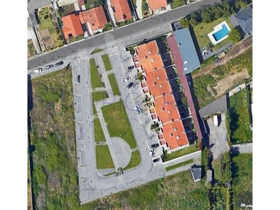 Helårsgrund i Maia, Porto - foto 1