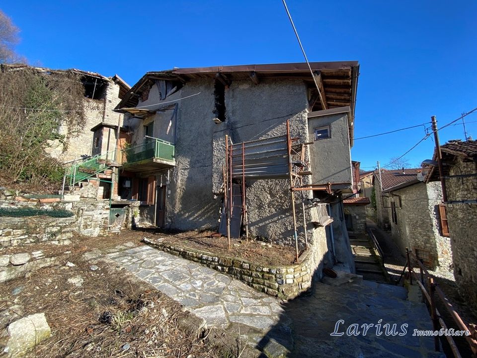 Villa a Asso, Como - foto 2