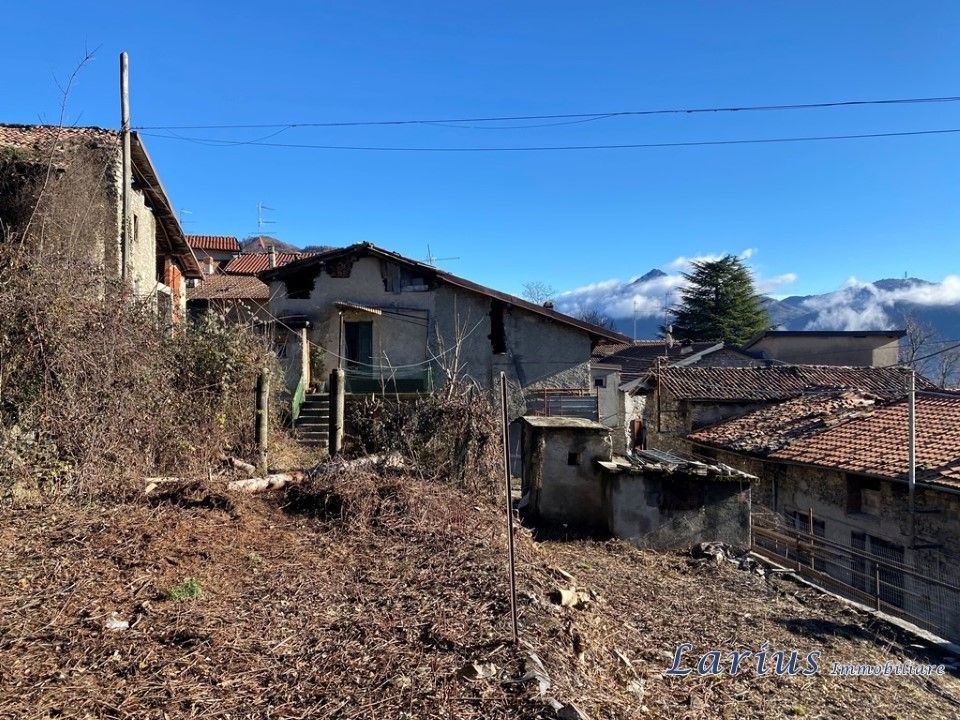 Villa a Asso, Como - foto 3