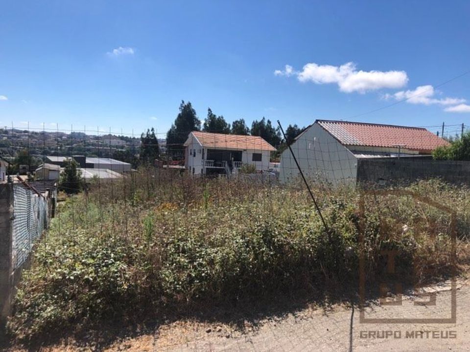 Helårsgrund i Oliveira de Azemeis, Aveiro - foto 1