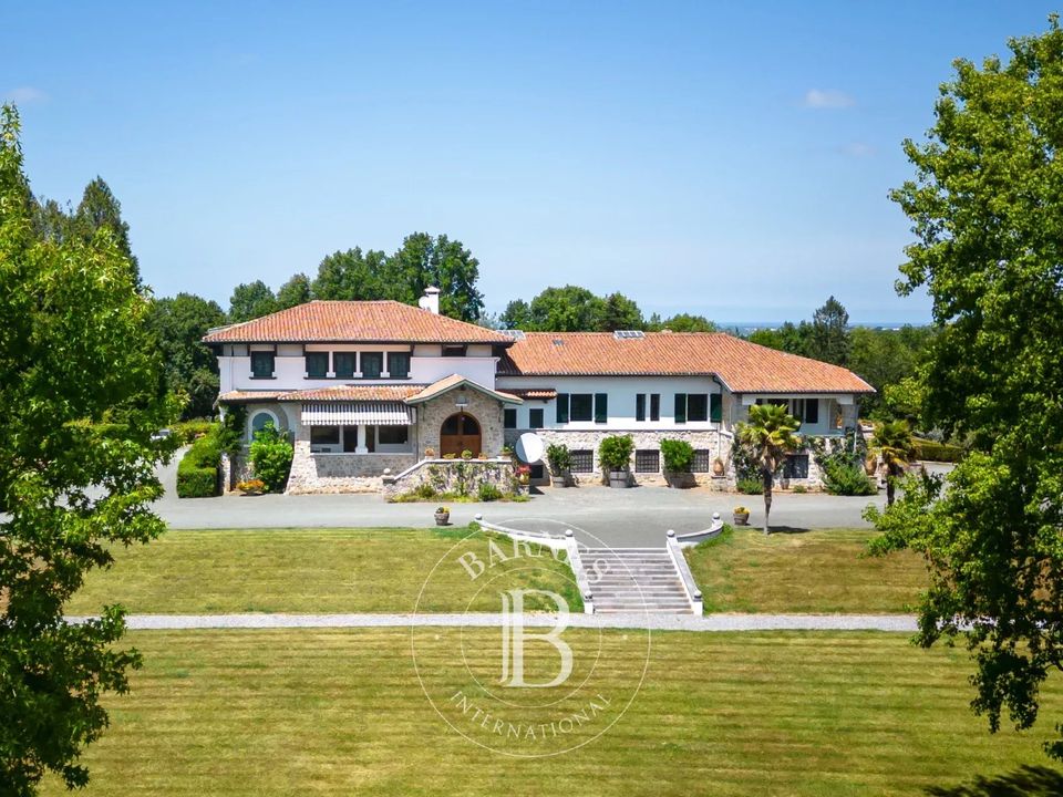 Villa i Villefranque, Pyrenees-Atlantiques - foto 1