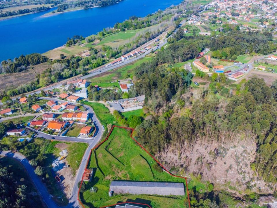 Erhvervsejendom i Caminha, Viana do Castelo - foto 1
