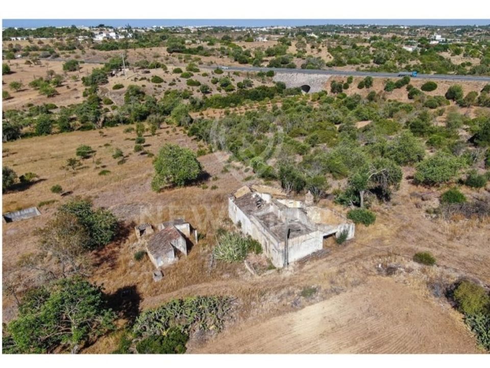 Helårsgrund i Quelfes, Faro - foto 2