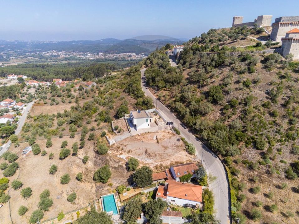 Helårsgrund i Ourem, Santarem - foto 1