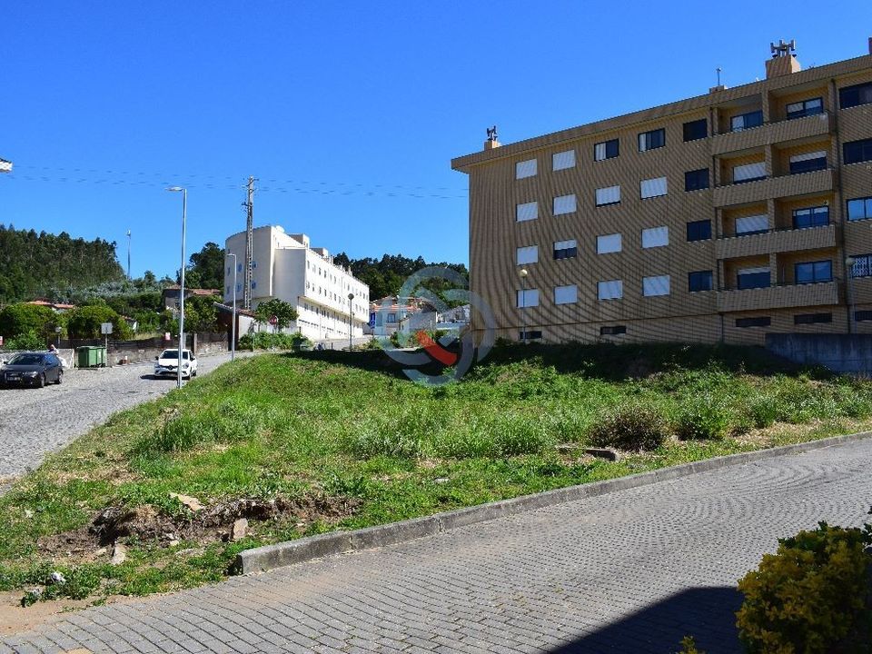 Helårsgrund i Santa Maria da Feira, Aveiro - foto 1