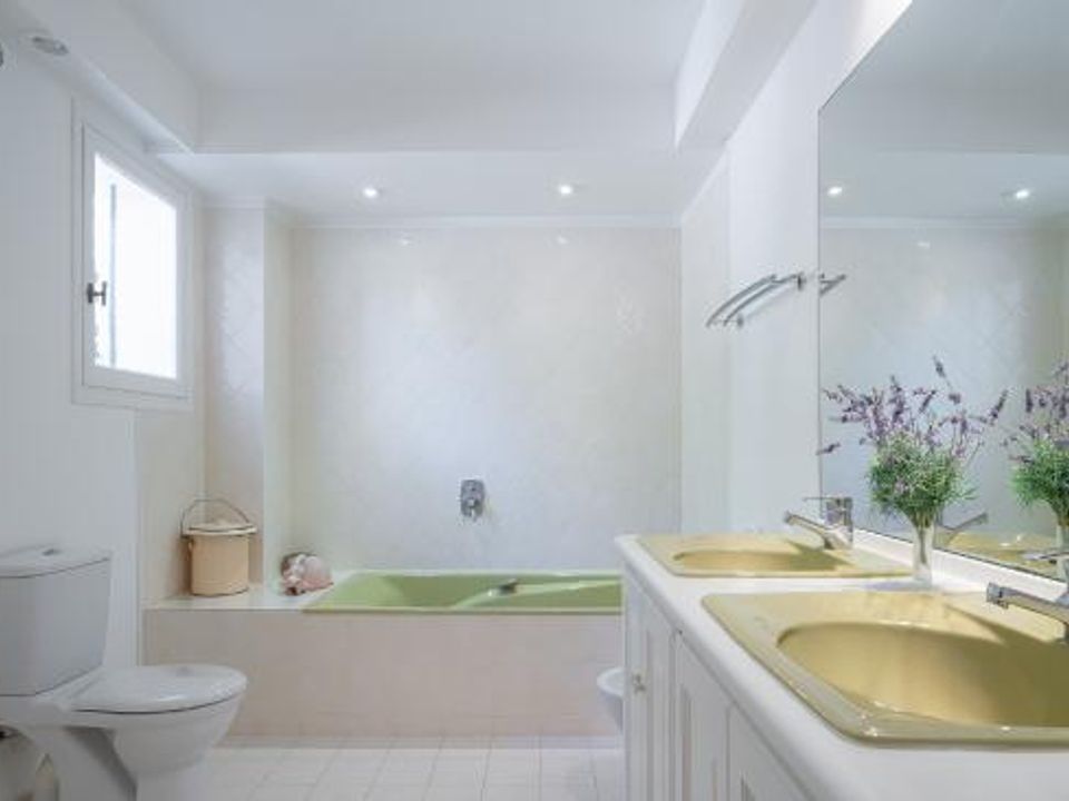 Villa i Roquefort-les-Pins, Alpes-Maritimes - bilde 4