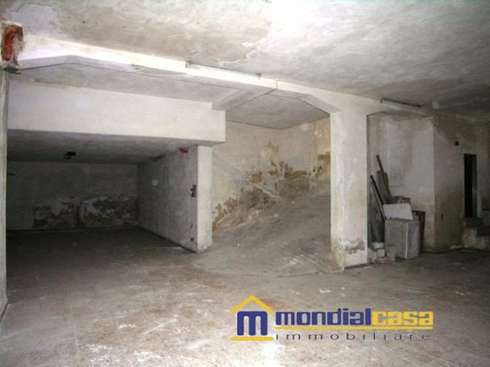 Parkeringsplads i Pachino, Siracusa - foto 3