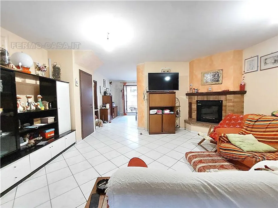 Villa i Ortezzano, Fermo - foto 1